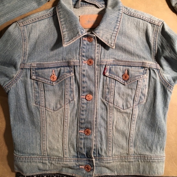 LEVI STRAUSS & CO. Original Trucker Jacket, CROPPED, FADED BLUE, NWOT, Size S - Picture 5 of 8
